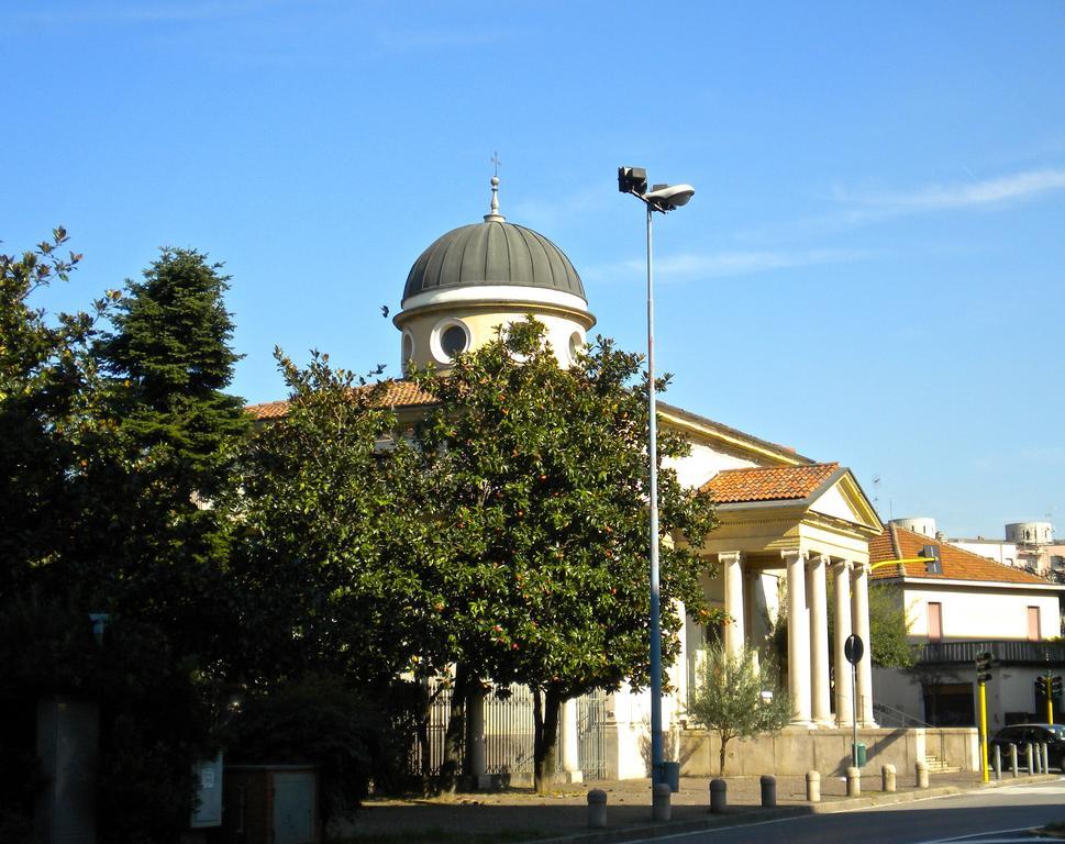 Top Suit Uno - Guest House Brugherio Εξωτερικό φωτογραφία